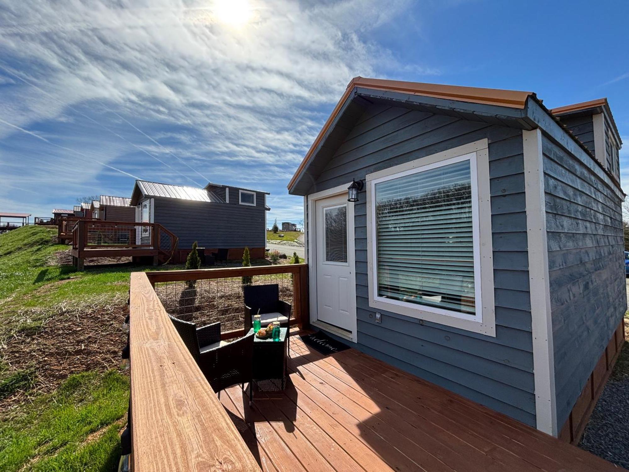 Sojourn Lodging Sevierville Exterior photo